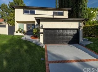 4950 Don Pio Dr, Woodland Hills, CA 91364