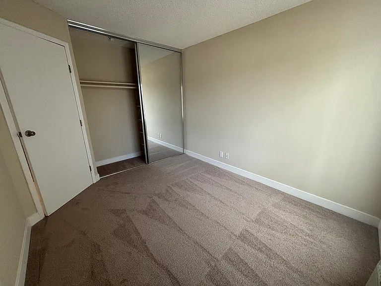 The Luxe Apartments — Photo 44