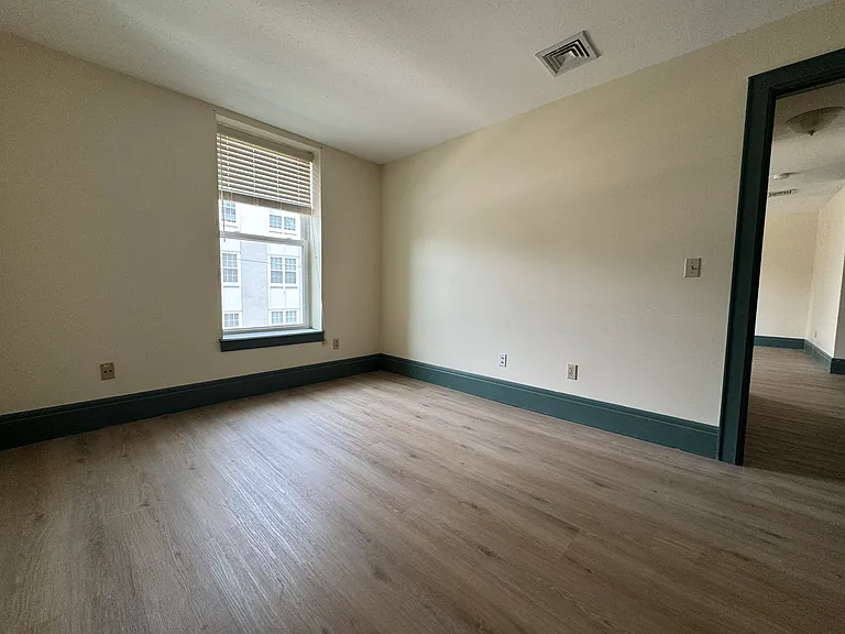 500-301 Howe Ave #301A — Photo 7