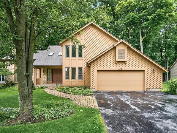 82 Brush Creek Dr, Rochester, NY 14612