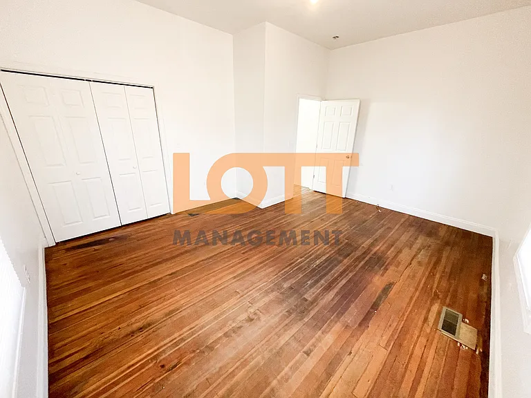 12 N Ymca St — Photo 8