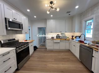 55 Lowell St #2T, Somerville, MA 02143