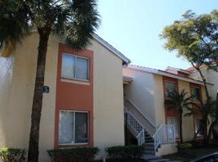 1007 The Pointe Dr, West Palm Beach, FL 33409