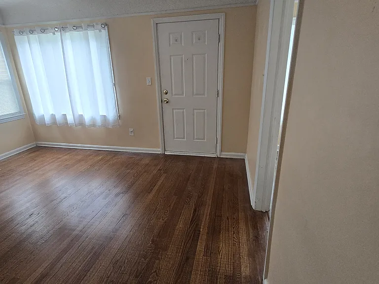 21227 Panama St — Photo 16