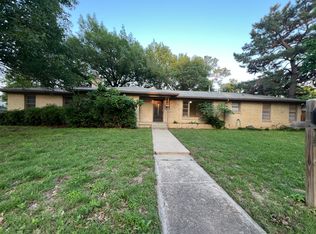 1040 Springer Ave, Fort Worth, TX 76114