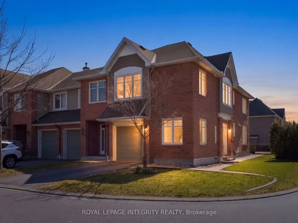 179 Flat Sedge Cres, Ottawa, ON K1T 0G9