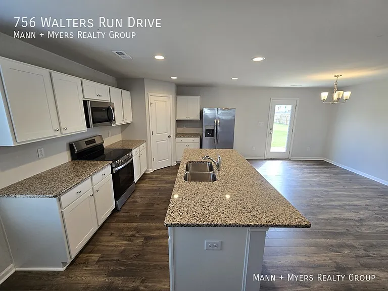 756 Walters Run Dr — Photo 7