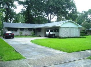 666 Woodhaven Dr, Baton Rouge, LA 70815