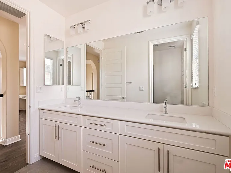 5929 Spelthorne Ln — Photo 38