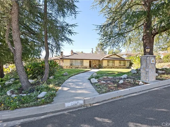 2204 San Gorgonio Rd, La Canada Flintridge, CA 91011