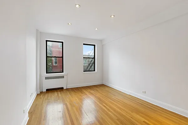 Rented by Compass | media 4