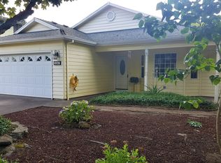 3367 4th St, Hubbard, OR 97032