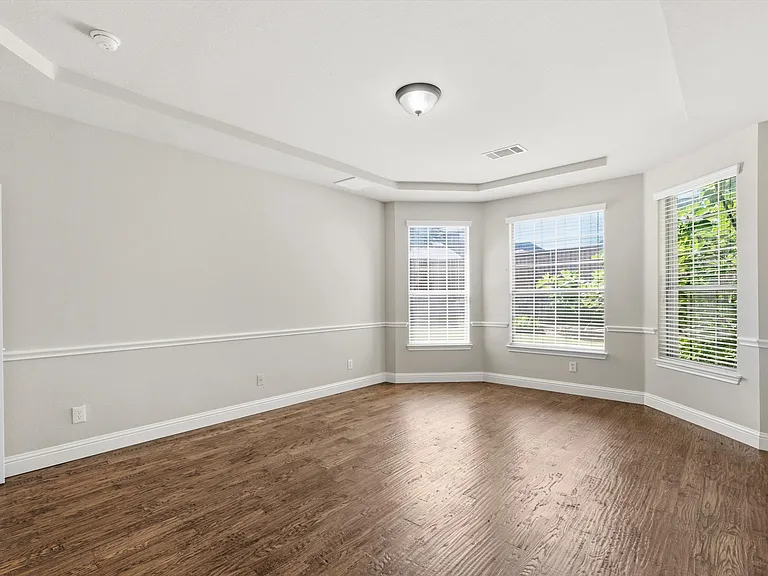 357 Spring Meadow Dr — Photo 16