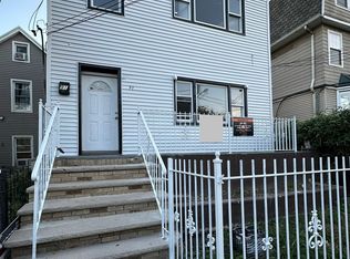 91 Myrtle Ave, Jersey City, NJ 07305