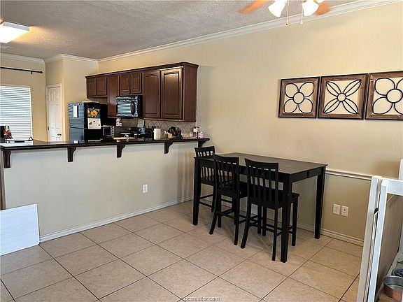3rd image of 123 Forest Dr