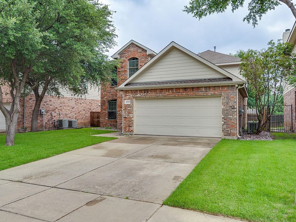 1st image of 1209 Shamrock Dr