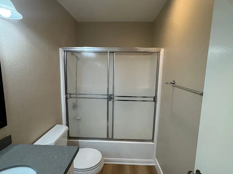 7302 Elk Cir — Photo 10