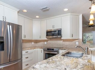 611 Oleander Way S, Saint Petersburg, FL 33707