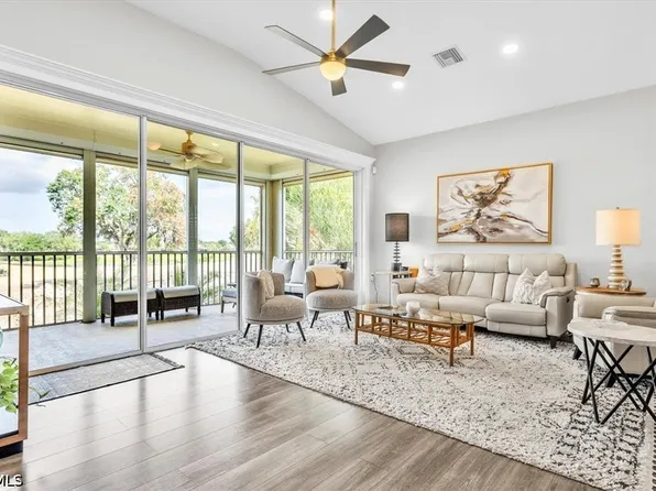 3000 Meandering Way APT 202, Fort Myers, FL 33905