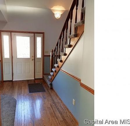 2nd image of 1076 N Cedar St