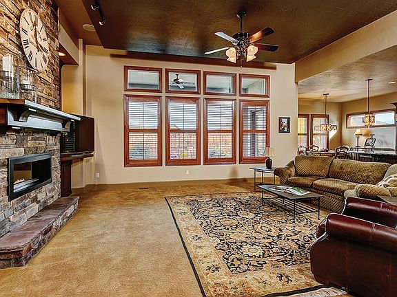 5th image of 4074 W Greenspire Dr