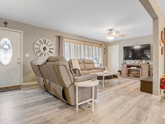 4th image of 6415 Little Schaefer Rd