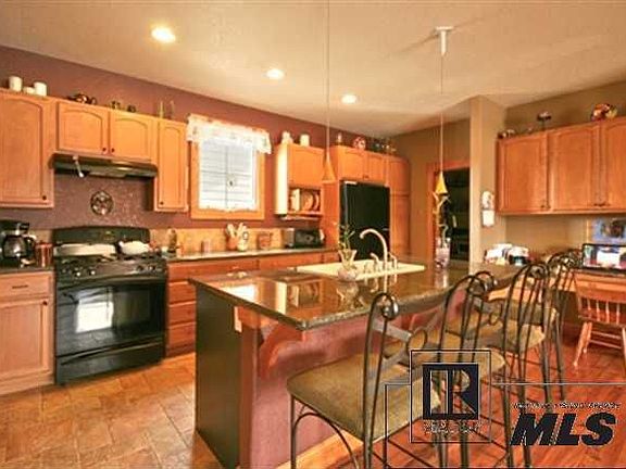 2nd image of 2351 Oxford Way