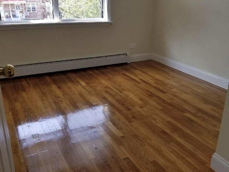 2nd image of 10618 Otis Ave