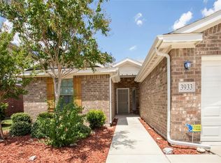 3933 Orcas St, Fort Worth, TX 76106
