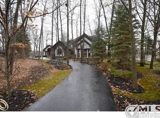 4195 Colonial Ct, Howell, MI 48843