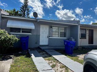 5420 SW 38th Ct, Hollywood, FL 33023