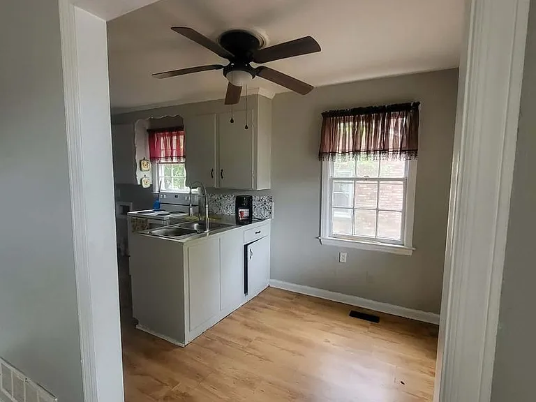 2106 Long Shadow Ln — Photo 21