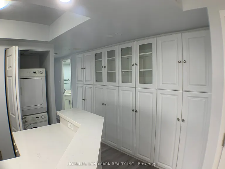1001 Bay St #3303 — Photo 9