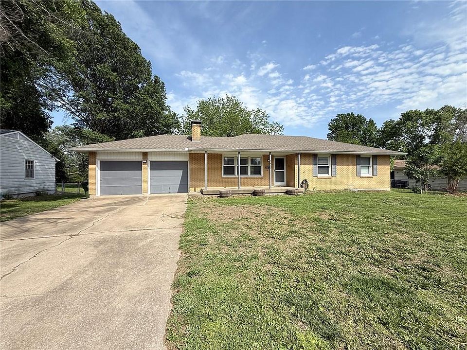 1st image of 7413 Hedges Ave