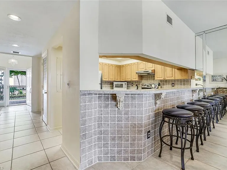 9380 Gulf Shore Dr #102 — Photo 8