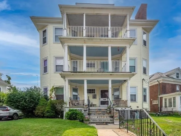 33 Oak St, Boston, MA 02136