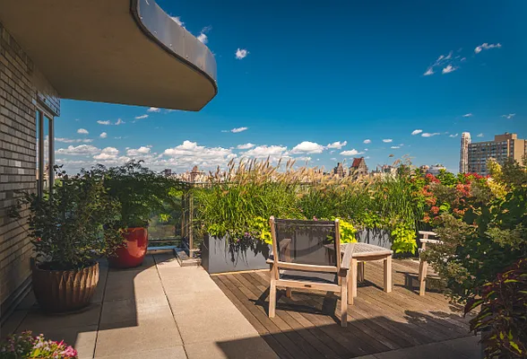 Rented by essential NEW YORK Real Estate | media 71