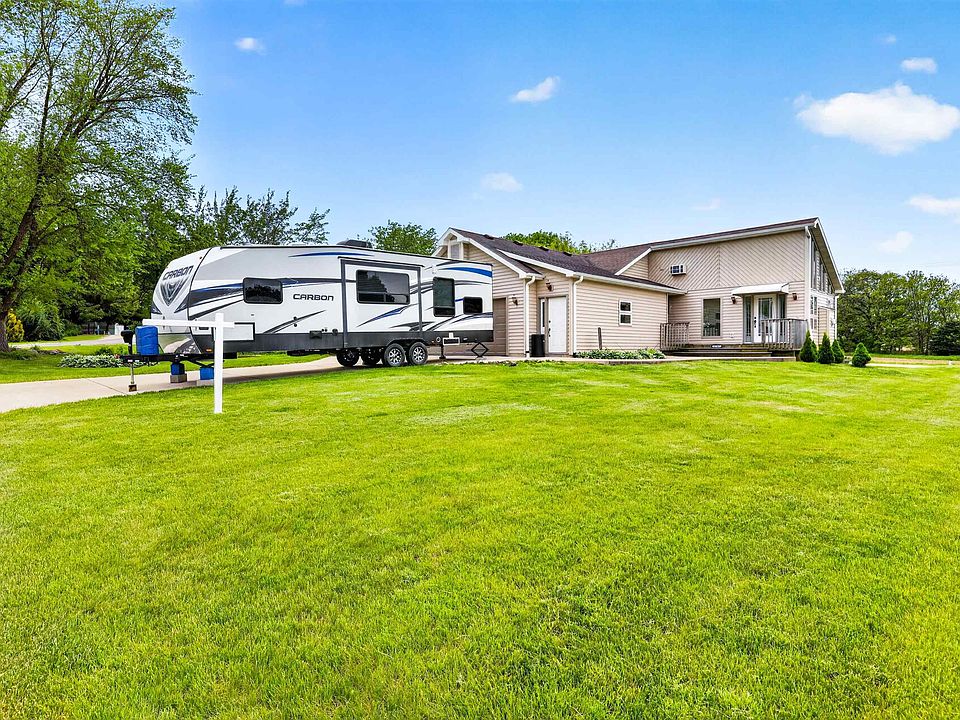 3781 Token Rd, Deforest, WI 53532 | Zillow