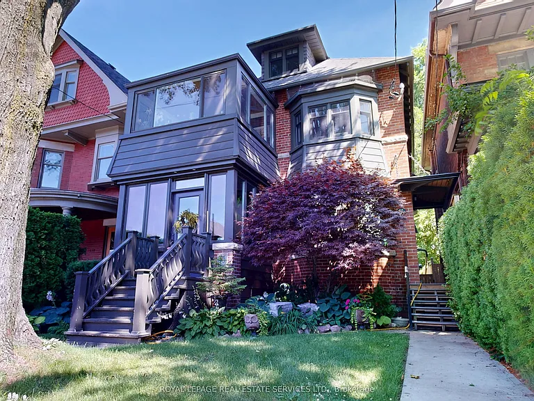 130A Westminster Ave #UPPER LEVEL — Photo 3