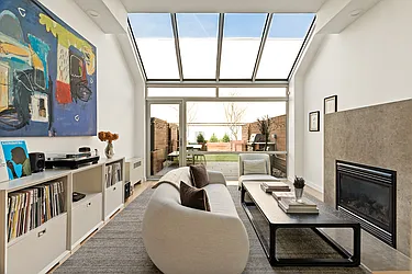 129 North 3rd Street, #TH10