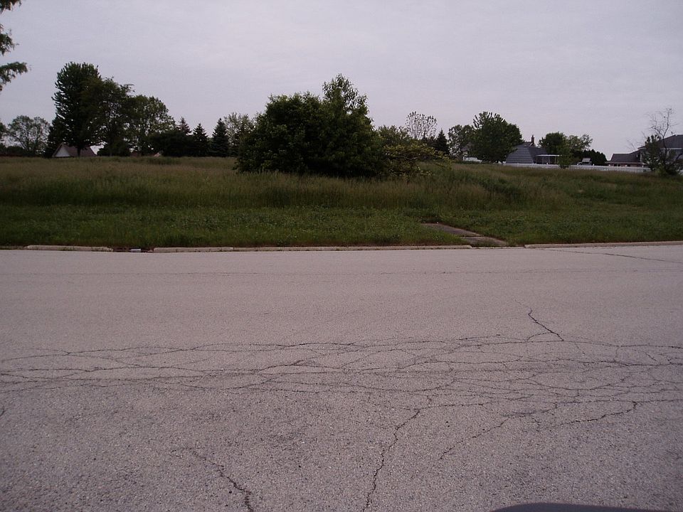 1st image of 22559 S Country Ln