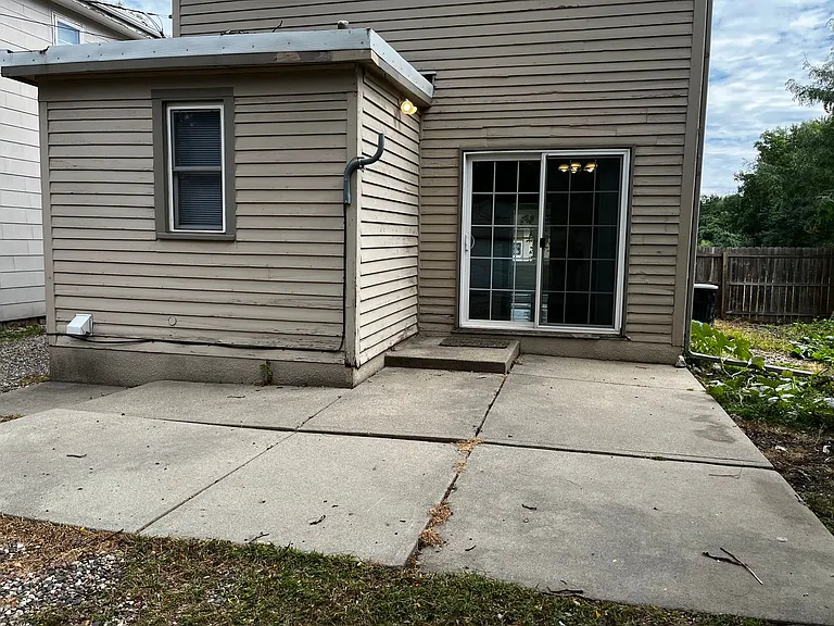 741 S 1st Ave — Photo 4