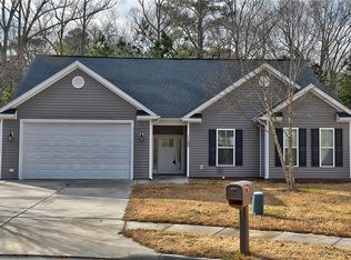 1125 Kinderly Ln, Chesapeake, VA 23320