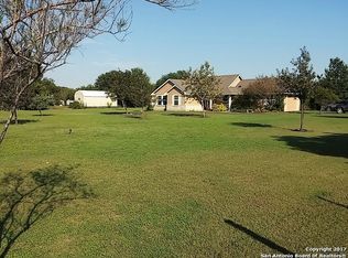 11976 Hollowell Rd, Atascosa, TX 78002