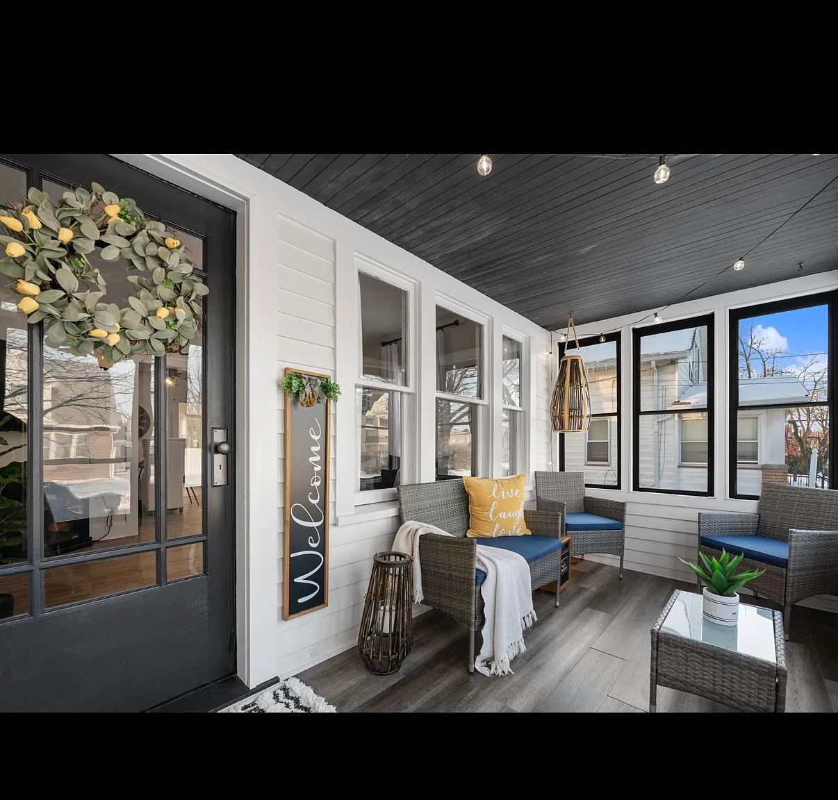 2 bed, 997 sqft, $1,295 — Photo 1