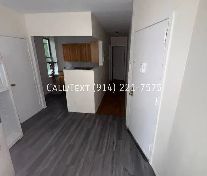 10 Mooney Pl #1NF — Photo 2
