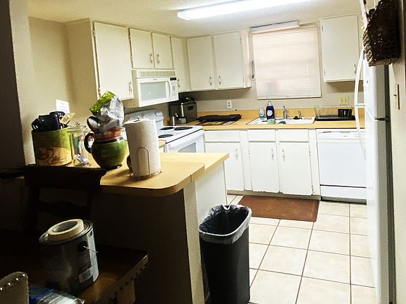5th image of 1303 N Canal St APT 31