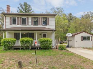 10 N Shore Rd, Killingly, CT 06241