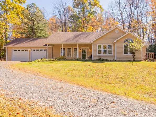 1259 McGhee Rd, Woodlawn, VA 24381