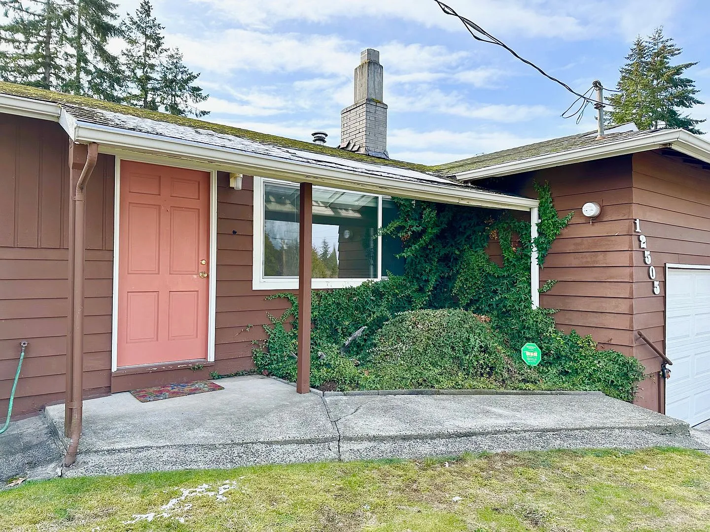 Charming 3 bed 1.75 Bath Rambler in Newcastle — Photo 2